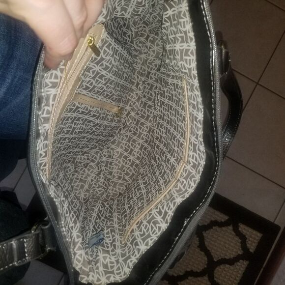 NWT Marc Fisher Purse Handbag Large Tote Bag Hobo - Picture 5 of 5